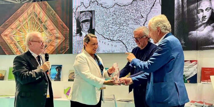 Majlinda Toçi nderohet në Torino me çmimin Vitaliano Brancati 2026 për përhapjen e dijes