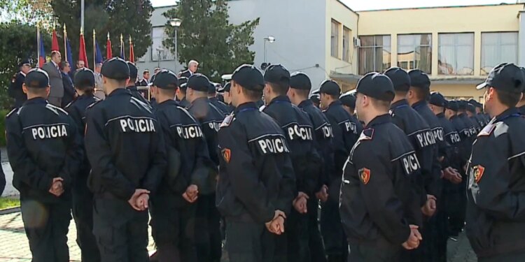 Makaronat helmuan studentët; stafilokoku dhe E.coli çuan 56 studentë të Akademisë së Policisë në spital