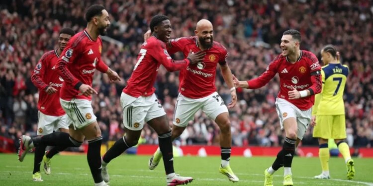 Manchester United gjen zgjidhje për stolin: kush pritet të jetë trajneri i Djajve të Kuq sezonin e ardhshëm