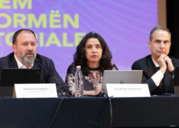 Mazhoranca-opozita në Vlorë për Reformë Territoriale; Mazniku: Mos fokus vetëm te territori. Boçi: Përmirësojmë gabimet e 2014