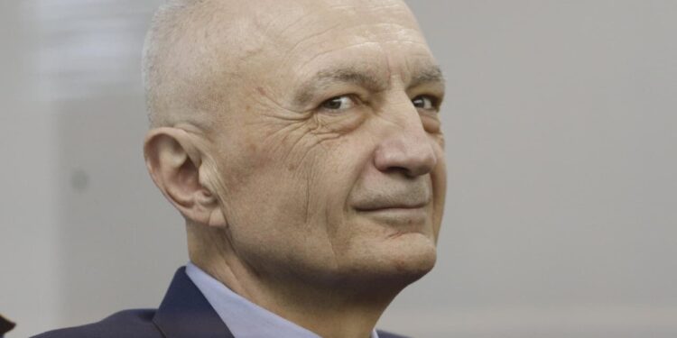 Më duhen 200 mijë, Meta sqaron mesazhin me Ismailajn për dosjen CEZ-DIA: Eurot ekzistojnë vetëm në...