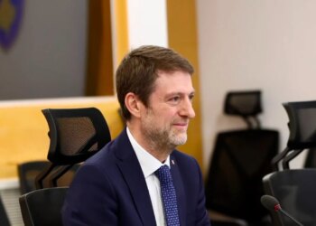Ministri Hoxha: Kosova është prioritet absolut i politikës sonë të jashtme; Shqipëria nuk toleron cënimin e sigurisë tuaj