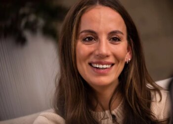 Mira Murati ia merr Open AI-it, krijon modele që bashkëbisedojnë me njerëzit