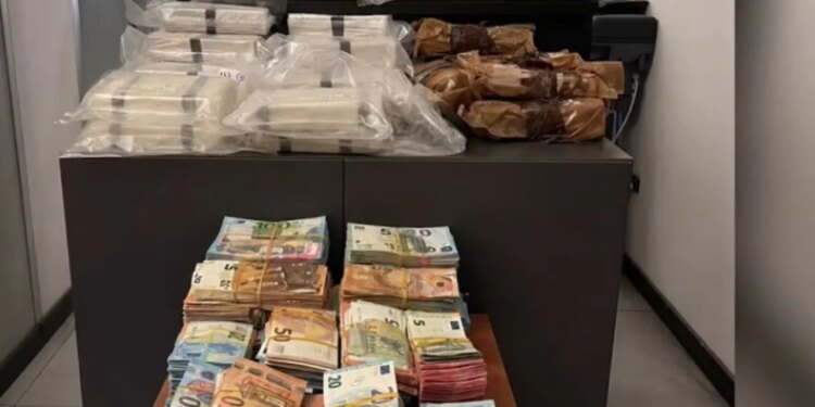 Mori 270 mijë euro pas dorëzimit të kokainës e heroinës, arrestohet shqiptari në Itali; si u kap