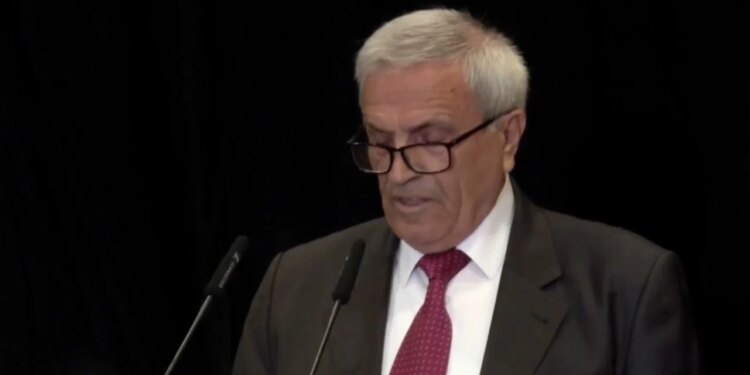 Namik Dokle i jep lamtumirën Servet Pëllumbit, profesor i socialistëve, sinonim i ndershmërisë, kujton aeroportin para 30 vitesh
