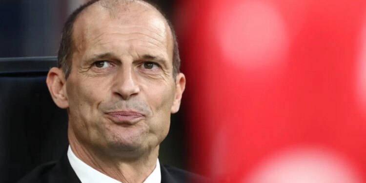 Napoli-Massimiliano Allegri: nënshkrimi i kontratës shtyhet, trajneri pret paratë nga Milani