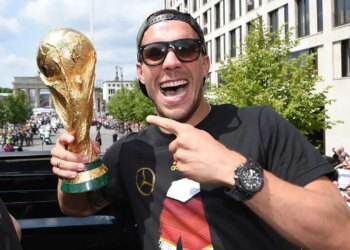 Nga kampion bote te pronar i klubit, Lukas Podolski njofton tërheqjen nga futbolli