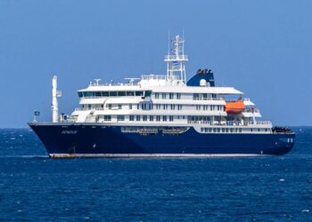 Nis evakuimi i pasagjerëve të anijes turistike me hantavirus; 40 pasagjerë zbresin nga bordi