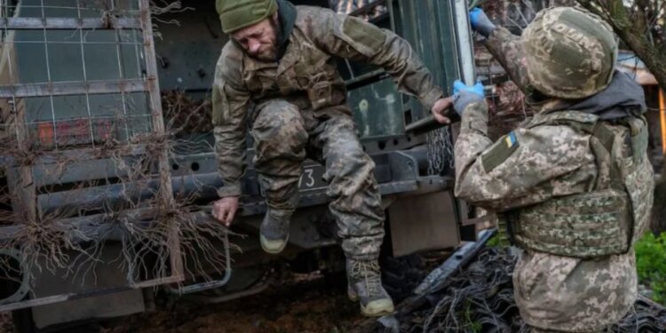 Një nga zonat më të fortifikuara në Ukrainë po bie ndërsa Rusia përparon në territoret ukrainase