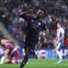 Nuk ka festë titulli për Barcelonën; Real Madrid mund Espanyolin dhe El Clasico mund të vendosë gjithçka