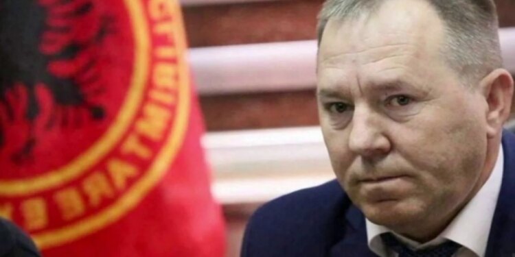 Nxirrni Thaçin e të tjerët — Gucati, i liruar në 2023, kthehet në Hagë me 200 mijë firma