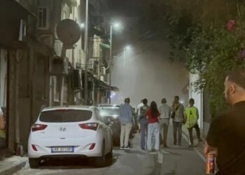 Panik në Tiranë, një pallat merr flakë në zonën e Myslym Shyrit