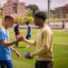 Para El Clasico, Lamine Yamal viziton skuadrën e Barcelonës në stërvitje
