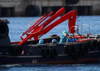 Pasagjerët e MV Hondius, të evakuuar nga anija ku shpërtheu Hantavirusi, nisën fluturimet drejt shteteve të tyre