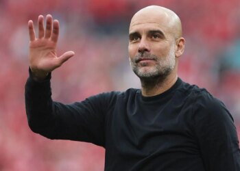 Përhapja e lajmit për largimin nga Manchester City, Guardiola i zemëruar organizon mbledhje natën vonë