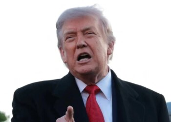 Përplasja në Ngushticën e Hormuzit — Trump: Armëpushimi me Iranin mbetet në fuqi