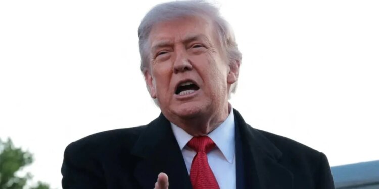 Përplasja në Ngushticën e Hormuzit — Trump: Armëpushimi me Iranin mbetet në fuqi