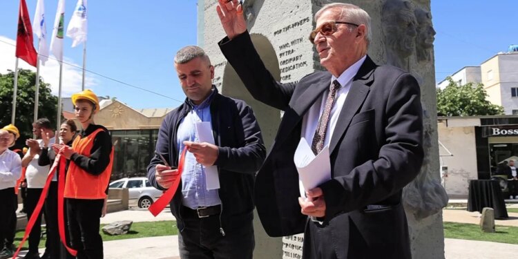 Përurohet monumenti i sakrificës, Kastrati Group investitori kryesor që përjetëson kontributin e punonjësve të qarkut
