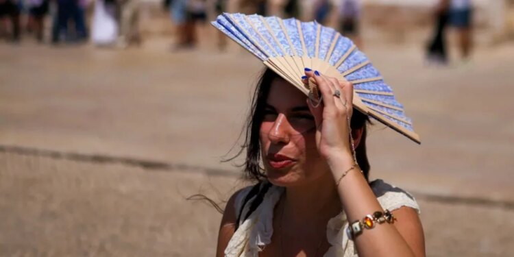Përvëlohet Portugalia, temperaturat arrijnë mbi 40 gradë Celsius; Evropa Perëndimore përballet me valë të fortë nxehti