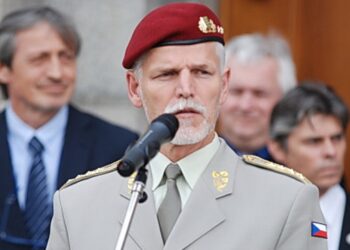 Presidenti çek kërkon që NATO t’i tregojë dhëmbët Rusisë dhe një reagim më të ashpër ndaj Moskës