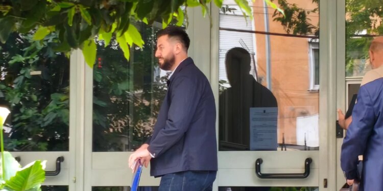 Prokuroria pyet drejtorin e AKU Tiranë për helmimin e 56 studentëve të Akademisë së Sigurisë