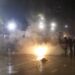 Protesta e opozitës me molotovë dhe fishekzjarrë; dy italianë mes 7 të proceduarve për dhunë ndaj policisë