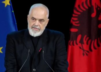 Rama ndan porositë e profesorit të Drejtësisë: Lidershipi serioz, arti për të shmangur kolapsin — Mos e nënvlerëso veten