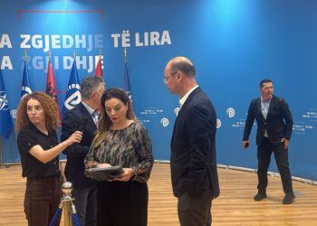 Referendumi në PD, Berisha rikonfirmohet me 96% të votave; 1055 vota të pavlefshme, pjesëmarrja 77%