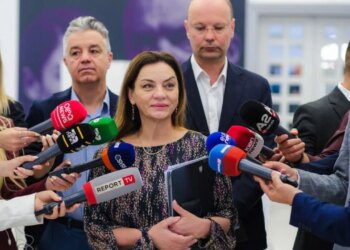 Referendumi për Berishën: deri në 15:00 kanë votuar mbi 28 mijë anëtarë