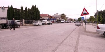 Rruga e rrezikut në Pajovë: aksidenti fatal i fëmijës, shpejtësia vijon të kërcënojë jetë