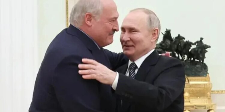 Rusia dërgon materiale bërthamore në Bjellorusi, duke rritur tensionet në rajon