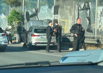 Shqiptari plagos me armë pakistanezin; ndjekje si në filma në rrugët e Athinës, 3 në pranga