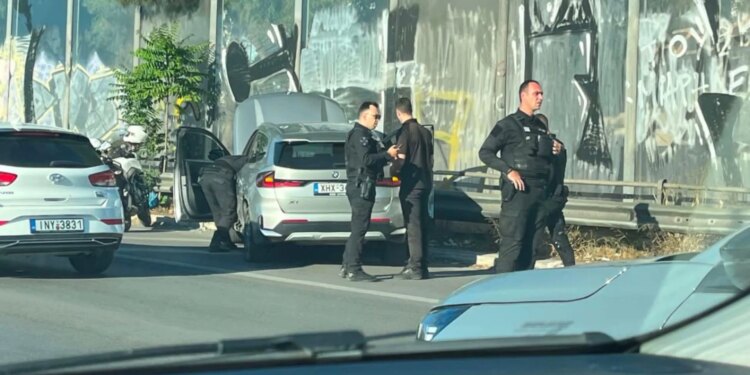 Shqiptari plagos me armë pakistanezin; ndjekje si në filma në rrugët e Athinës, 3 në pranga