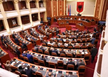 Sot në Kuvend: Deputetët e PD kërkojnë interpelancë me Ramën; kryeministri në Seul, çfarë përmban rendi i ditës