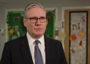 Starmer në krizë pas sondazheve; Laburistët rrezikojnë humbjen, por kryeministri synon të mbetet në krye
