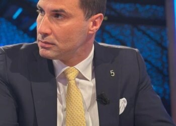 Studentët shqiptarë në Shkup protestojnë për gjuhën; Lorik Cana i mbështet: E drejtë e fituar nga paraardhësit