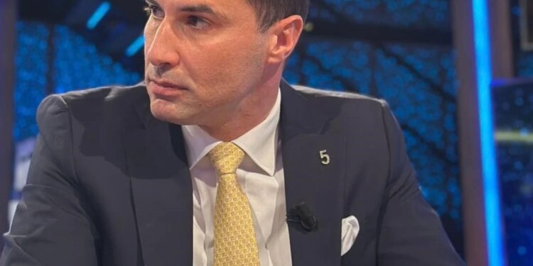 Studentët shqiptarë në Shkup protestojnë për gjuhën; Lorik Cana i mbështet: E drejtë e fituar nga paraardhësit