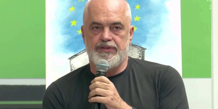 Takimi me të rinjtë në Gjirokastër, Rama: Rrisim investimet për startup-et, shkollat do pajisen me laboratorë smart