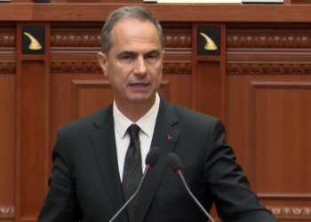 Të fortët e lagjes i keni patronazhistë; Boçi: Nuk kanë nevojë për patentë, ju keni dhënë kartabiankë politike