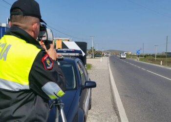 Të hiqet patenta përgjithmonë nëse… Zbardhen ndryshimet e propozuara nga Ulsi Manja e Taulant Balla për Kodin Rrugor
