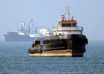 Tensionet në Ngushticën e Hormuzit: Irani paralajmëron vendet e Gjirit për pasoja të rënda