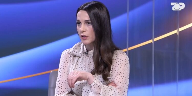 Tentua ekzekutimi në burg i një figurë të njohur të krimit; gazetarja: do kryhej nga të dënuar