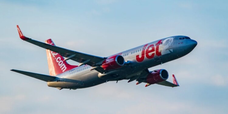 Terror në ajër gjatë fluturimit nga Tenerife në Birmingham për 220 pasagjerë, piloti pëson atak në zemër