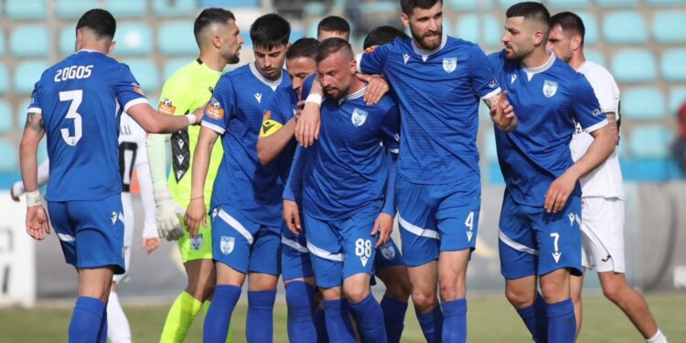 Teuta fiton ndeshjen vendimtare ndaj Egnatias, shmang rënien direkte dhe mbyllet e treta