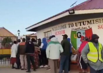 Tragjedi në Kenia: 15 nxënëse humbin jetën nga zjarri në një konvikt, disa të plagosura