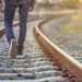 Tragjike: 26-vjeçari përplaset për vdekje nga treni teksa po kalonte shinat në Milano