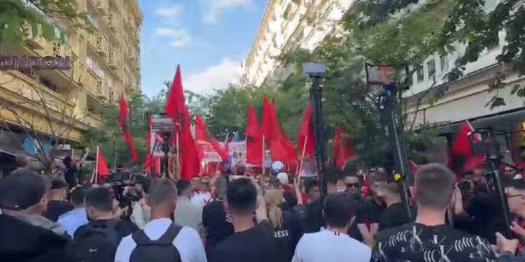 Tre studentë shqiptarë arrestohen gjatë protestës në Maqedoninë e Veriut