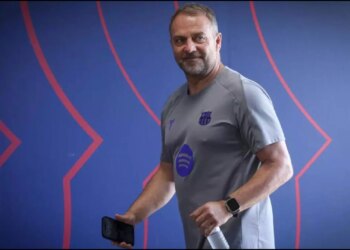 Trishtim në familjen e Hansi Flick: i ati ndërron jetë, por trajneri do të jetë në El Clasico