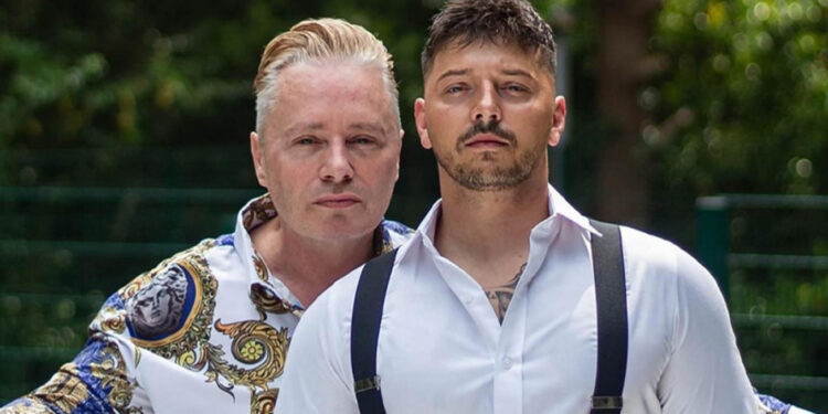 Tronditëse në Britani: çifti i njohur homoseksual në gjykatë për akuza të rënda për përdhunim dhe shfrytëzim seksual