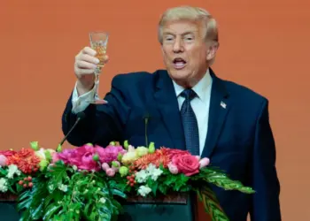 Trump në Kinë: Xi Jinping premtoi ndihmë për Iranin, blerjen e naftës amerikane dhe 200 Boeing 737